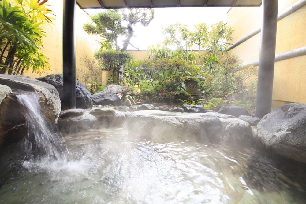 Готель Atarayo Nishiizu Onsen Екстер'єр фото