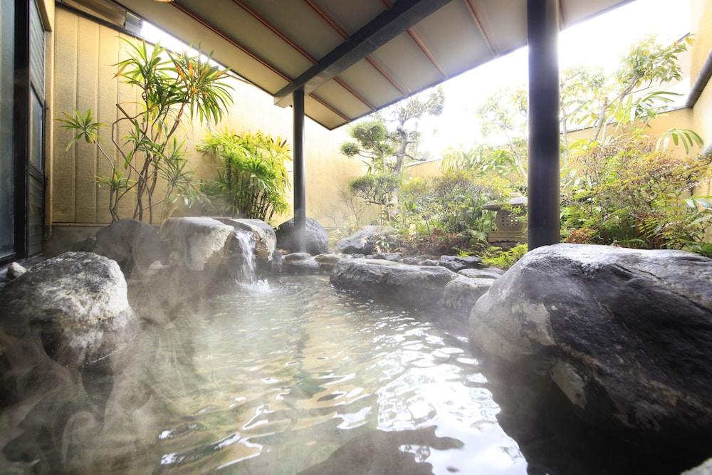 Готель Atarayo Nishiizu Onsen Екстер'єр фото